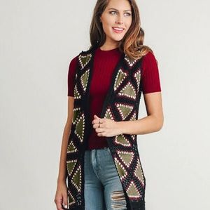 Vintage inspired Umgee crochet fringe hem boho sweater vest SZ S